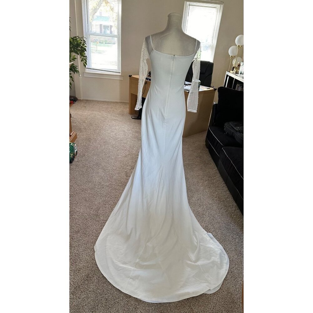 Lulus Wedding Gown Sheer Beaded Sleeves Side Slit Train V-Neck Size M NWOT
